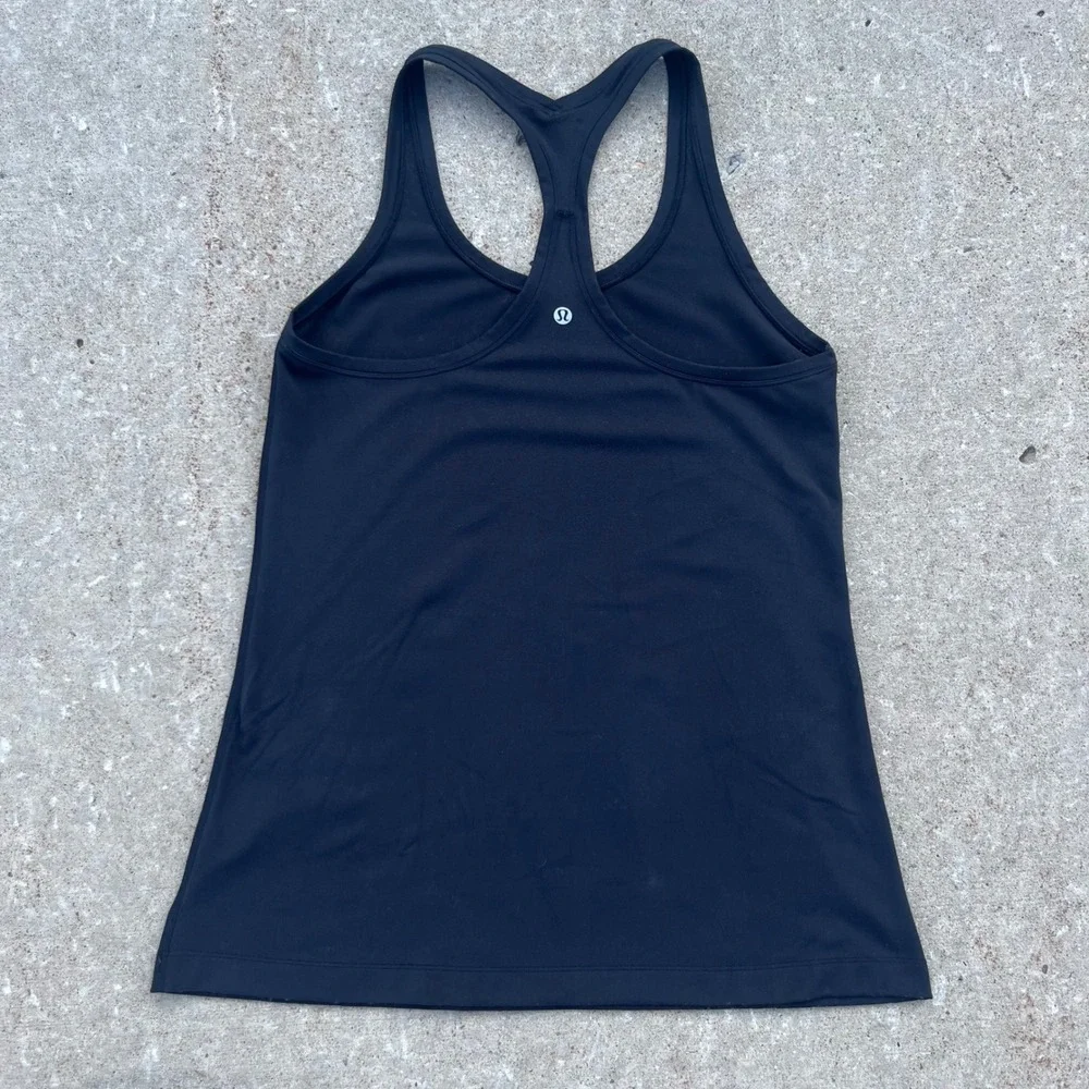 Lululemon Black Racerback Workout Tank Top Women Slim Fit Activewear Scoop Neck